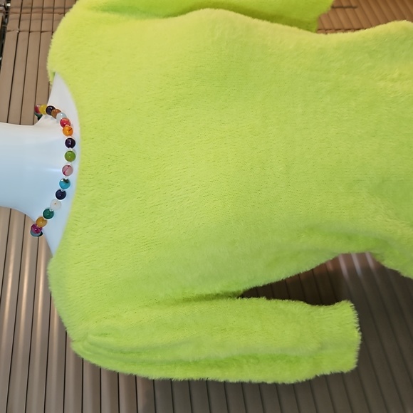 As New, Size 10-12 Luisa Ricci neon lime plush stretch half sleeve Teddy jumper - Picture 7 of 12